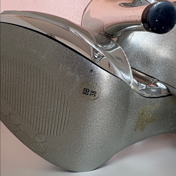 NWOB Jessica Simpson Elegant Silver High Heels in size 8B / 38 - Picture 4 of 13